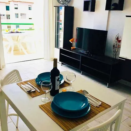 Apartamento Yellow Cliff Vista Piscina
