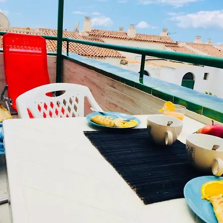 Apartamento Yellow Cliff Vista Piscina